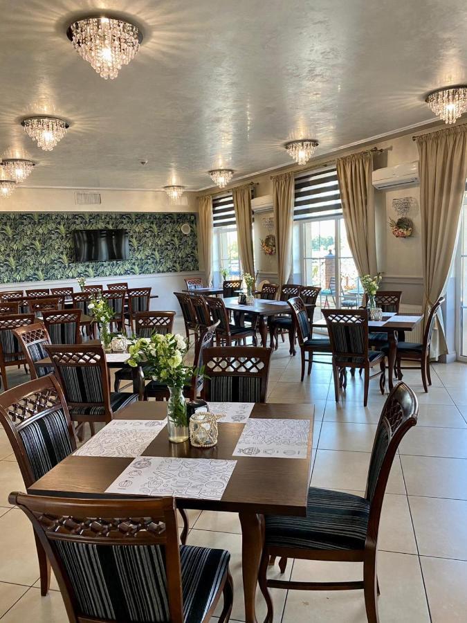 Hotel Stara Gorzelnia Licheń Eksteriør bilde