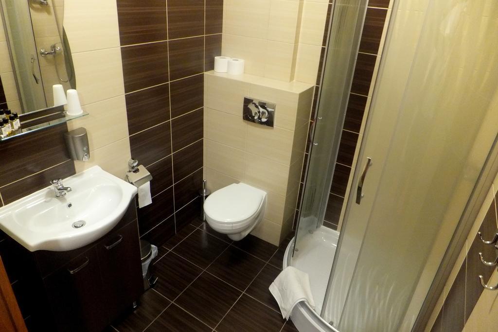 Hotel Stara Gorzelnia Licheń Rom bilde