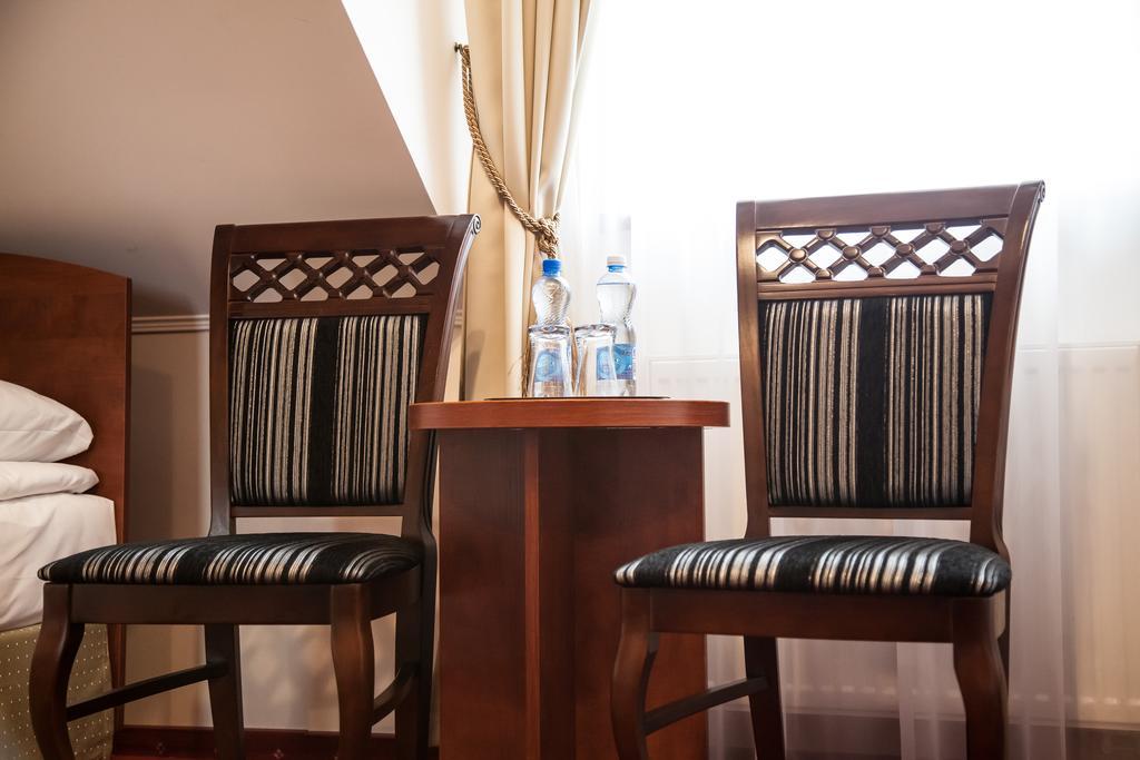 Hotel Stara Gorzelnia Licheń Rom bilde